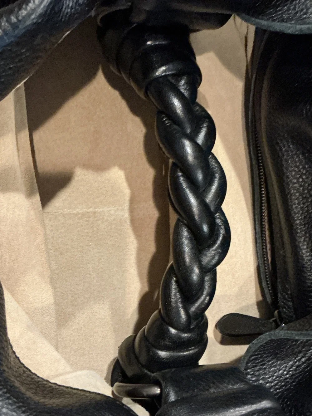 BOTTEGA VENETA CERVO COCKER HOBO BLACK LEATHER BAG WITH DUST BAG